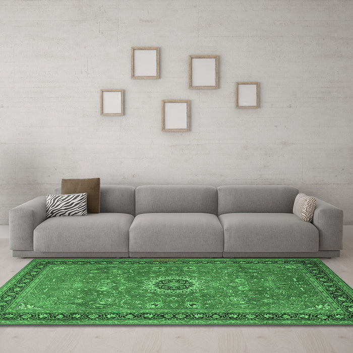 Machine Washable Persian Emerald Green Traditional Area Rugs in a Living Room,, wshtr1884emgrn
