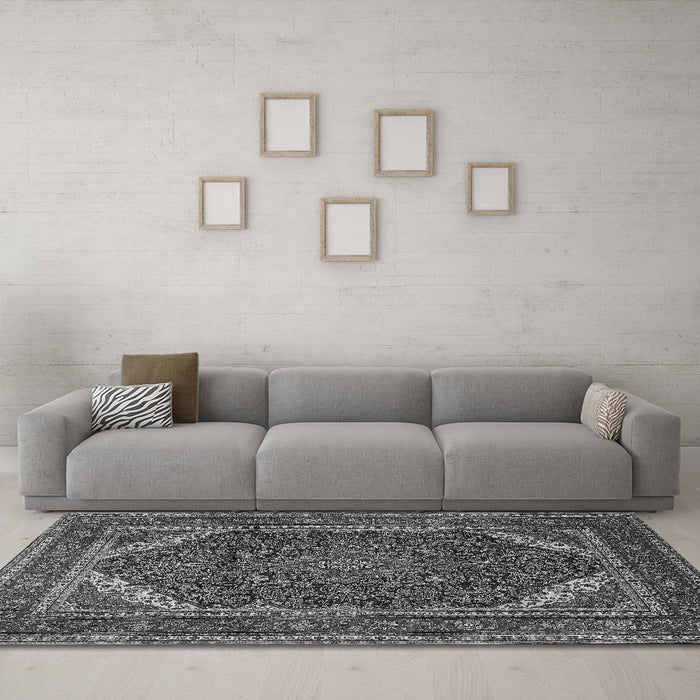 Machine Washable Persian Gray Traditional Rug in a Living Room,, wshtr1885gry
