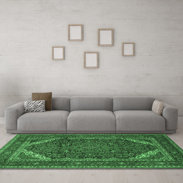 Machine Washable Persian Emerald Green Traditional Area Rugs in a Living Room,, wshtr1885emgrn