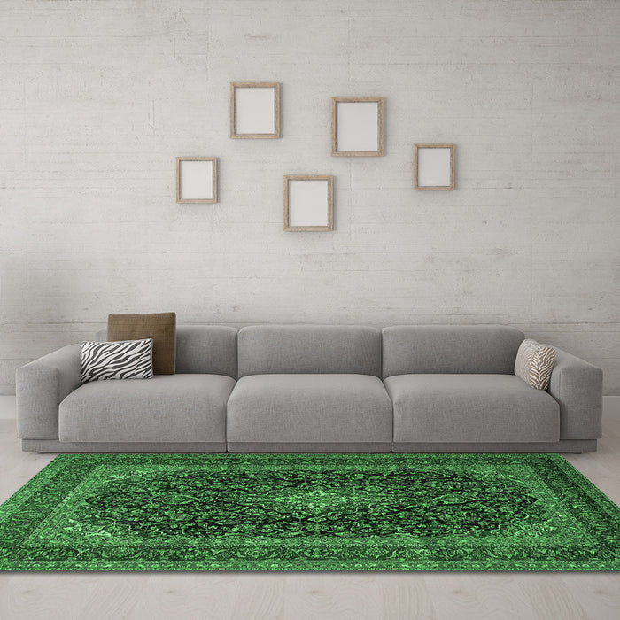 Machine Washable Persian Emerald Green Traditional Area Rugs in a Living Room,, wshtr1886emgrn