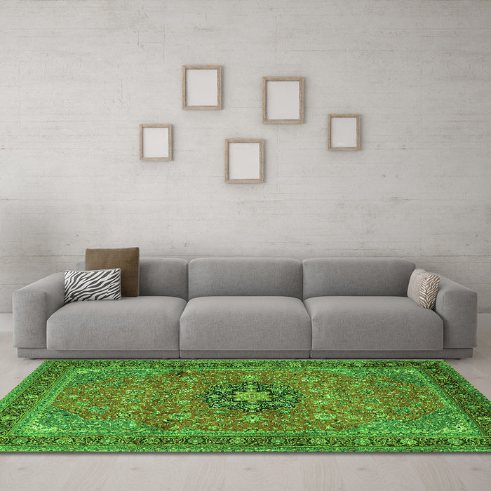 Machine Washable Medallion Green Traditional Area Rugs in a Living Room,, wshtr1887grn