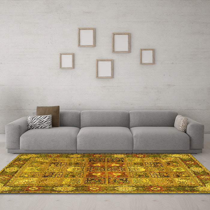 Machine Washable Persian Yellow Traditional Rug in a Living Room, wshtr1894yw