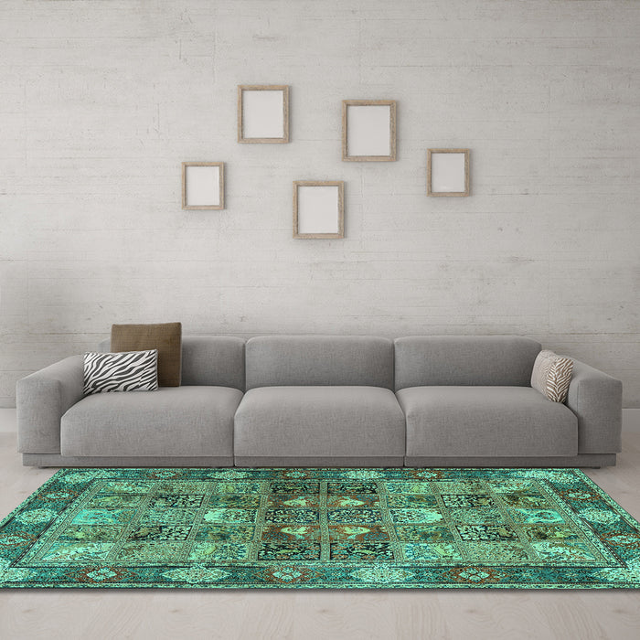 Machine Washable Persian Turquoise Traditional Area Rugs in a Living Room,, wshtr1894turq