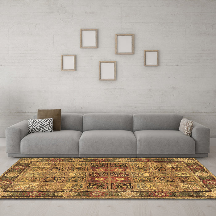 Machine Washable Persian Brown Traditional Rug in a Living Room,, wshtr1894brn