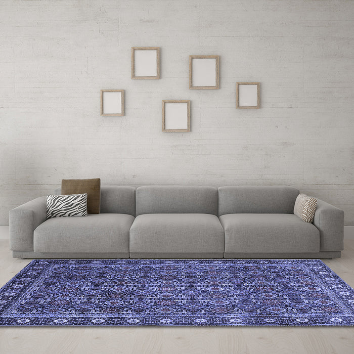 Machine Washable Persian Blue Traditional Rug in a Living Room, wshtr1895blu