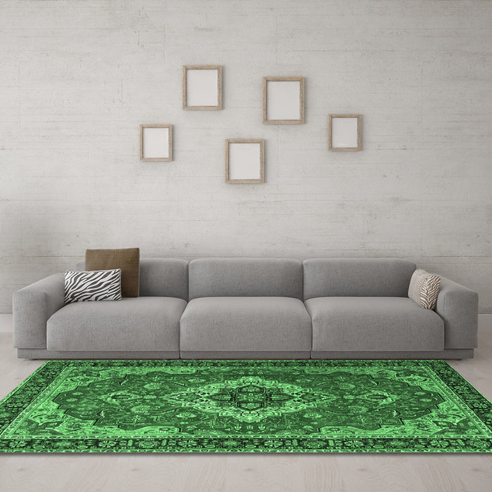Machine Washable Persian Emerald Green Traditional Area Rugs in a Living Room,, wshtr1897emgrn