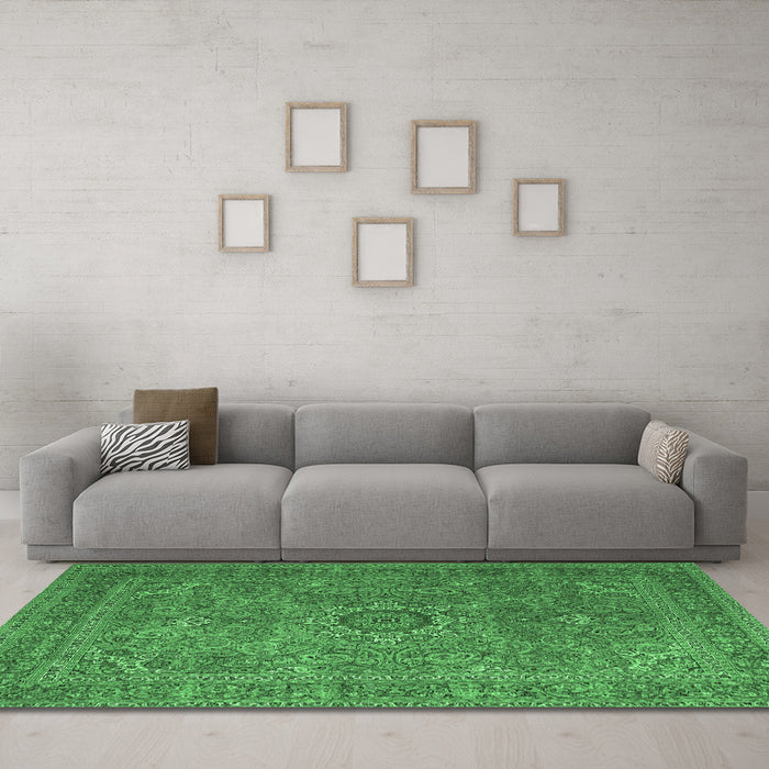Machine Washable Persian Emerald Green Traditional Area Rugs in a Living Room,, wshtr1899emgrn