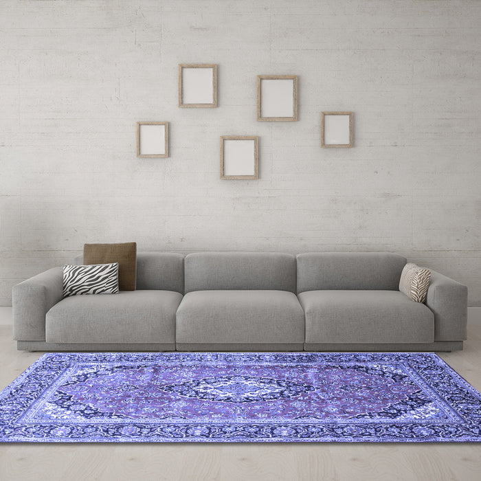 Machine Washable Medallion Blue Traditional Rug in a Living Room, wshtr189blu