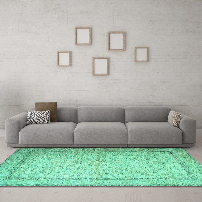 Machine Washable Persian Turquoise Traditional Area Rugs in a Living Room,, wshtr1900turq