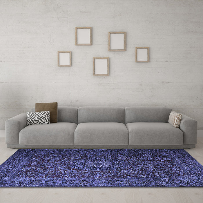 Machine Washable Persian Blue Traditional Rug in a Living Room, wshtr1903blu