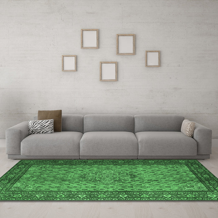 Machine Washable Persian Emerald Green Traditional Area Rugs in a Living Room,, wshtr1904emgrn