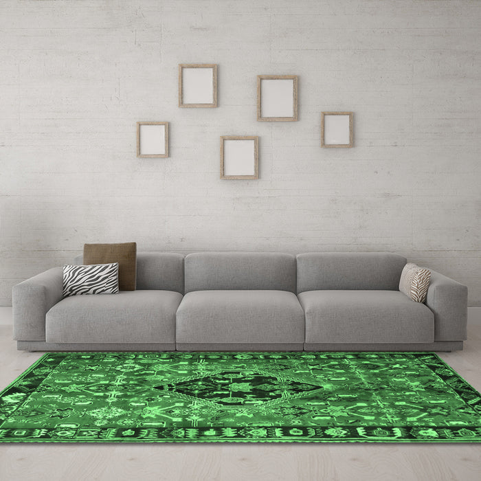 Machine Washable Persian Emerald Green Traditional Area Rugs in a Living Room,, wshtr1907emgrn