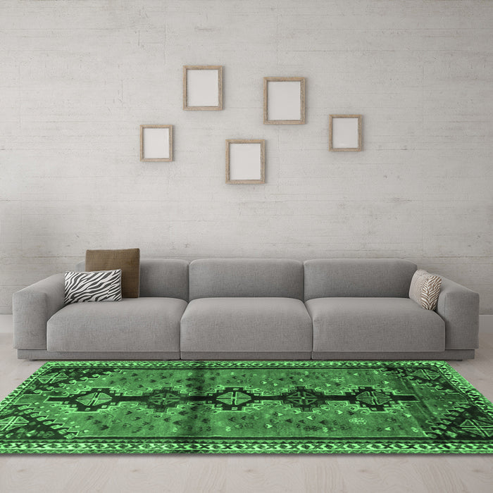 Machine Washable Persian Emerald Green Traditional Area Rugs in a Living Room,, wshtr1908emgrn