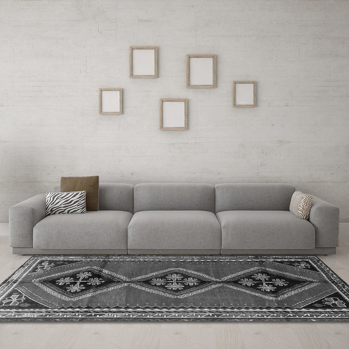 Machine Washable Persian Gray Traditional Rug in a Living Room,, wshtr1909gry
