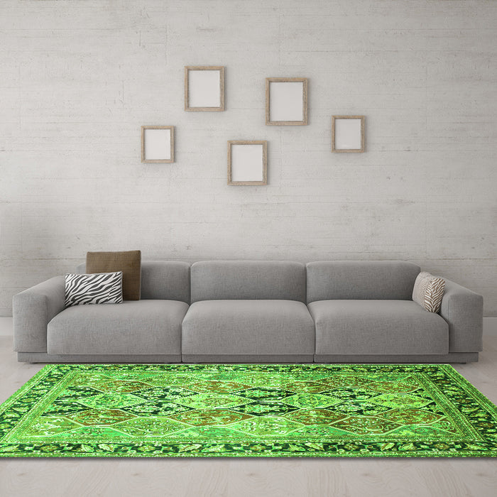 Machine Washable Persian Green Traditional Area Rugs in a Living Room,, wshtr190grn
