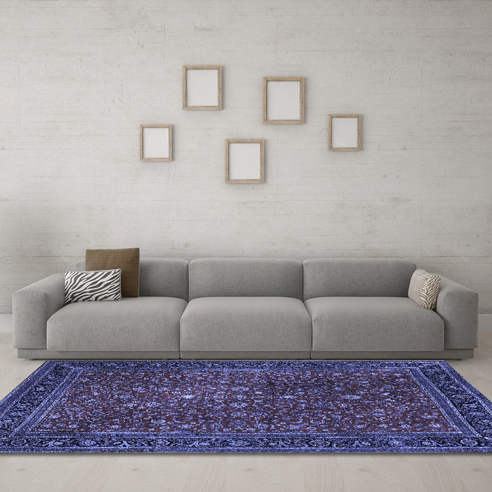 Machine Washable Persian Blue Traditional Rug in a Living Room, wshtr1913blu