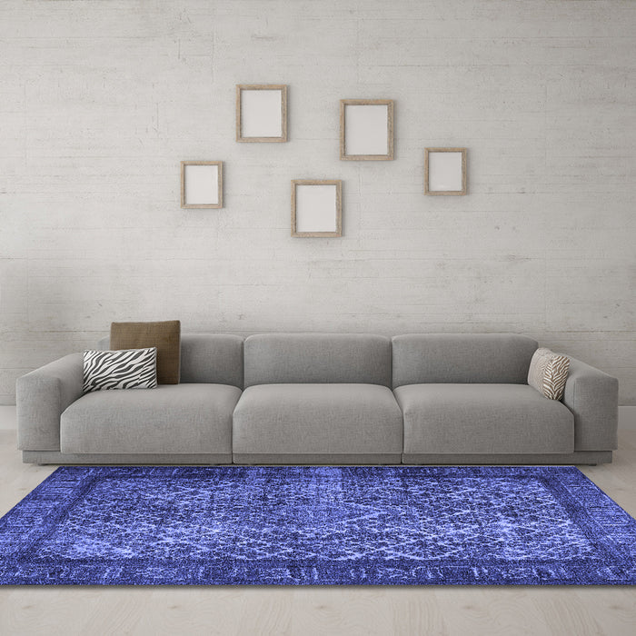 Machine Washable Persian Blue Traditional Rug in a Living Room, wshtr1917blu