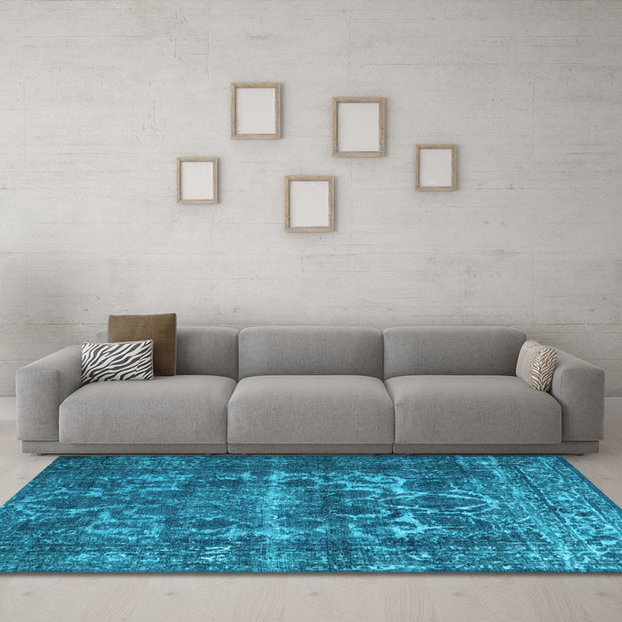 Machine Washable Persian Light Blue Traditional Rug in a Living Room, wshtr1918lblu