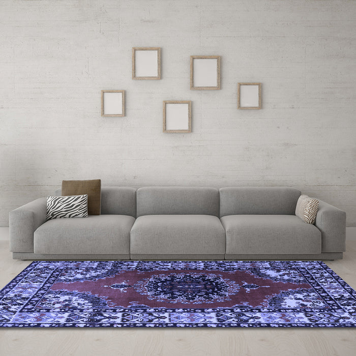 Machine Washable Medallion Blue Traditional Rug in a Living Room, wshtr1919blu