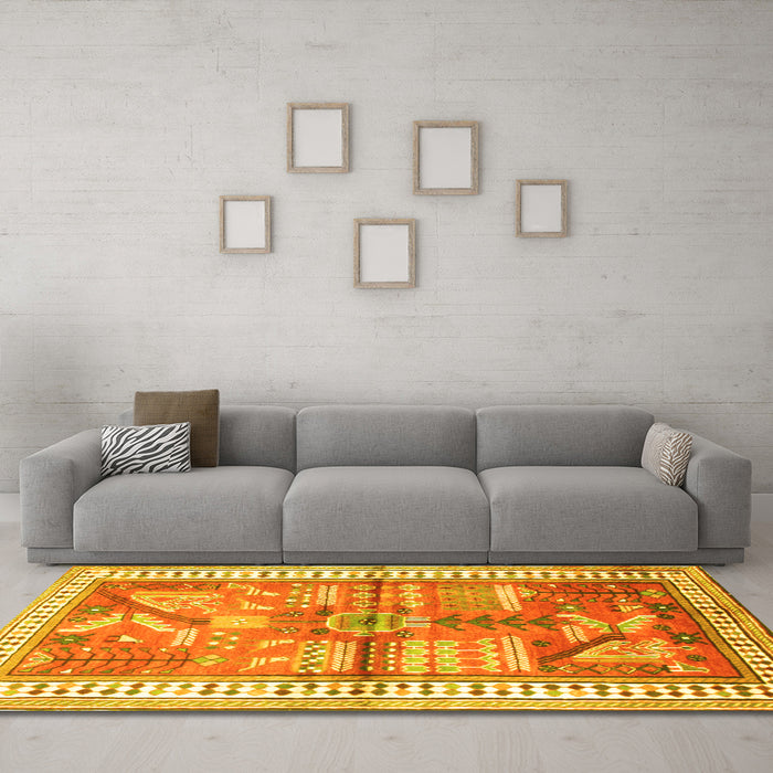 Machine Washable Animal Yellow Traditional Rug in a Living Room, wshtr191yw