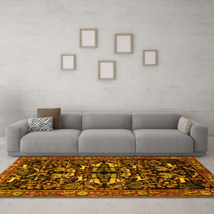 Machine Washable Animal Yellow Traditional Rug in a Living Room, wshtr1920yw