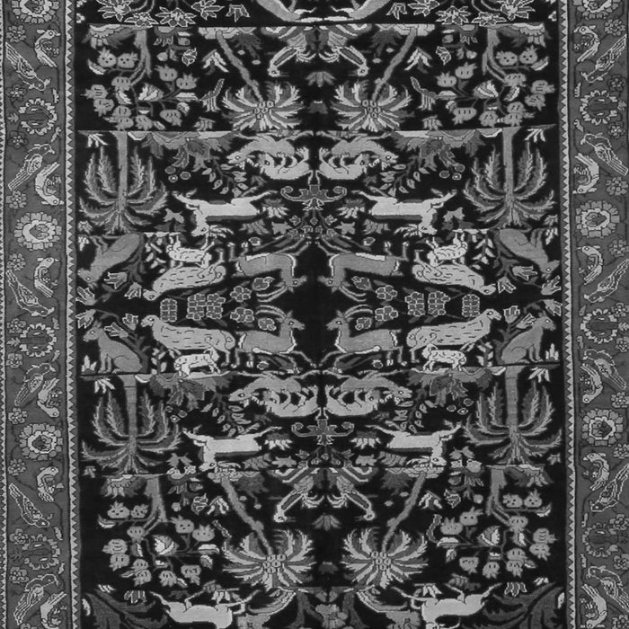 Serging Thickness of Machine Washable Animal Gray Traditional Rug, wshtr1920gry