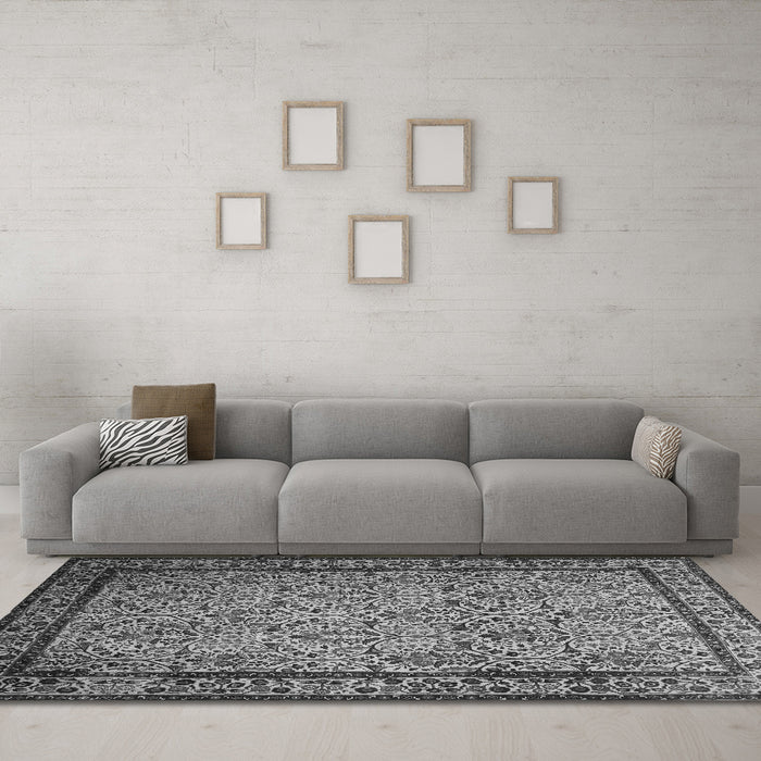 Machine Washable Persian Gray Traditional Rug in a Living Room,, wshtr1921gry