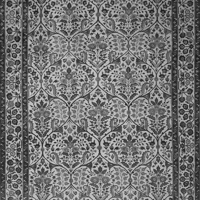 Serging Thickness of Machine Washable Persian Gray Traditional Rug, wshtr1921gry