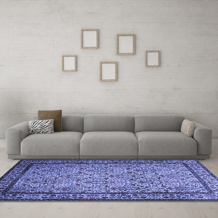 Machine Washable Persian Blue Traditional Rug in a Living Room, wshtr1921blu