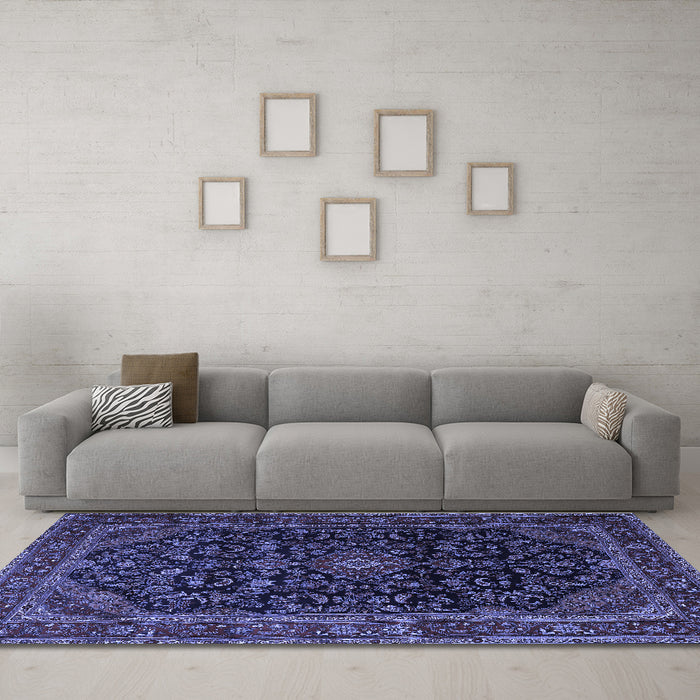 Machine Washable Persian Blue Traditional Rug in a Living Room, wshtr1922blu