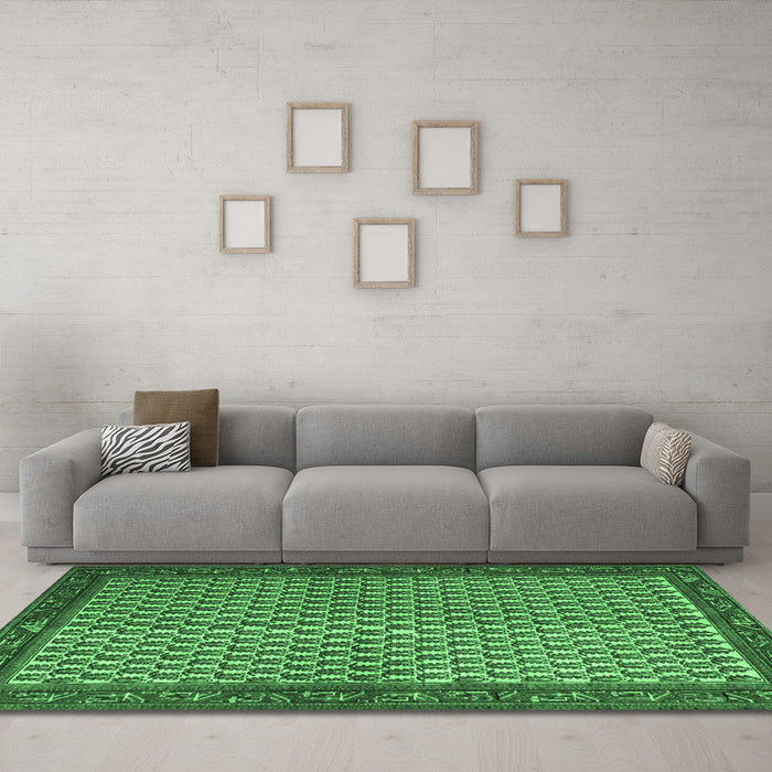 Machine Washable Persian Emerald Green Traditional Area Rugs in a Living Room,, wshtr1923emgrn
