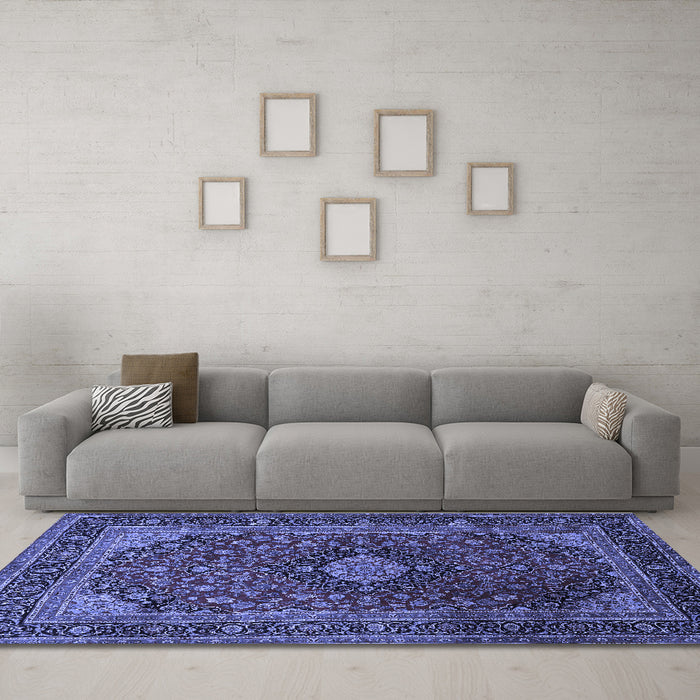 Machine Washable Persian Blue Traditional Rug in a Living Room, wshtr1926blu