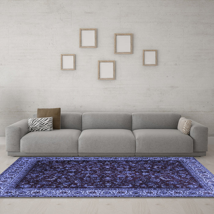 Machine Washable Persian Blue Traditional Rug in a Living Room, wshtr1928blu