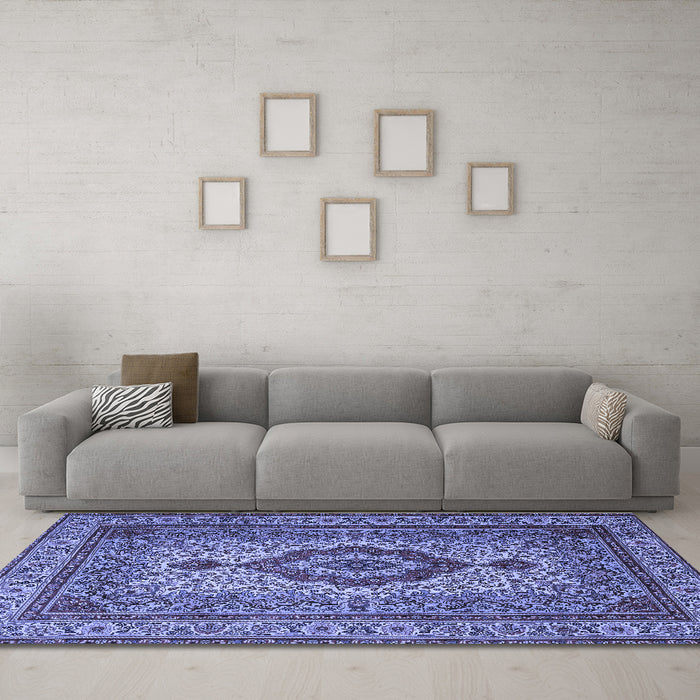 Machine Washable Medallion Blue Traditional Rug in a Living Room, wshtr1929blu