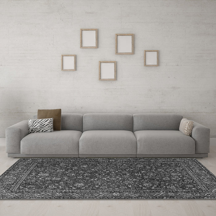 Machine Washable Persian Gray Traditional Rug in a Living Room,, wshtr1930gry