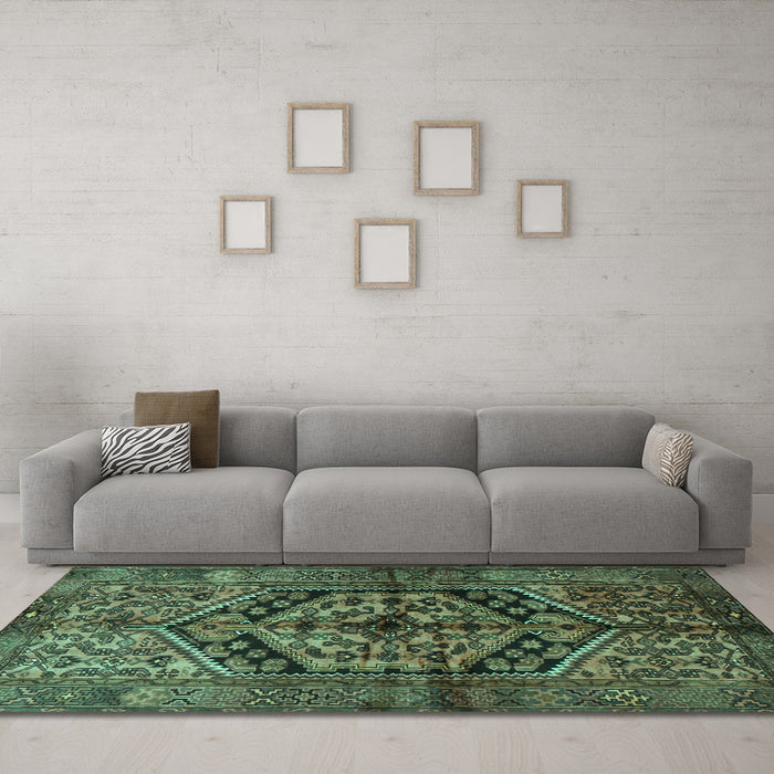 Machine Washable Persian Turquoise Traditional Area Rugs in a Living Room,, wshtr1931turq