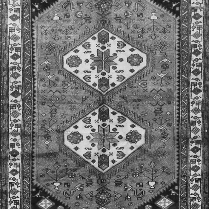 Serging Thickness of Machine Washable Persian Gray Traditional Rug, wshtr1932gry