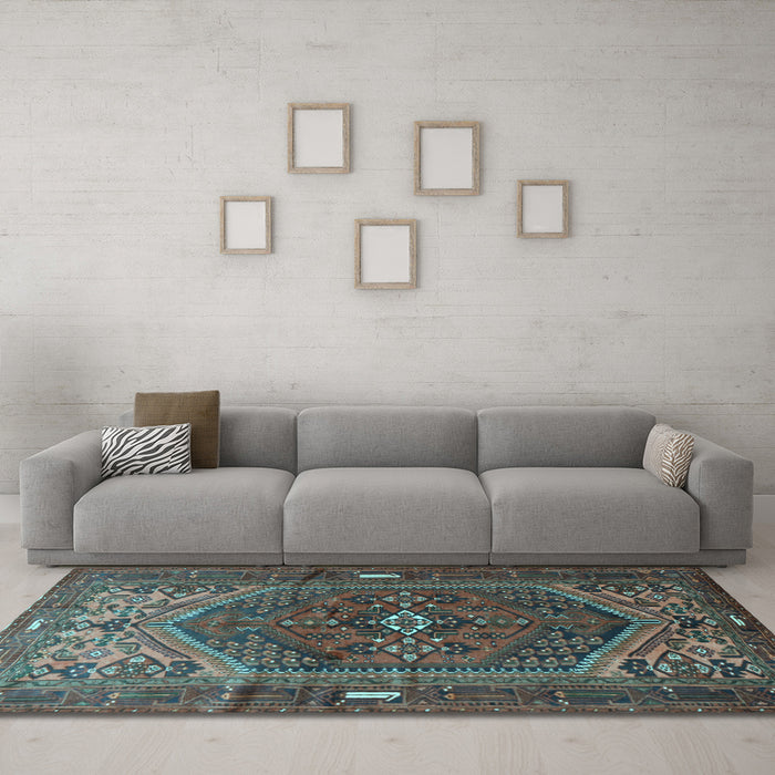 Machine Washable Persian Light Blue Traditional Rug in a Living Room, wshtr1933lblu