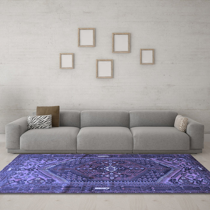 Machine Washable Persian Blue Traditional Rug in a Living Room, wshtr1933blu