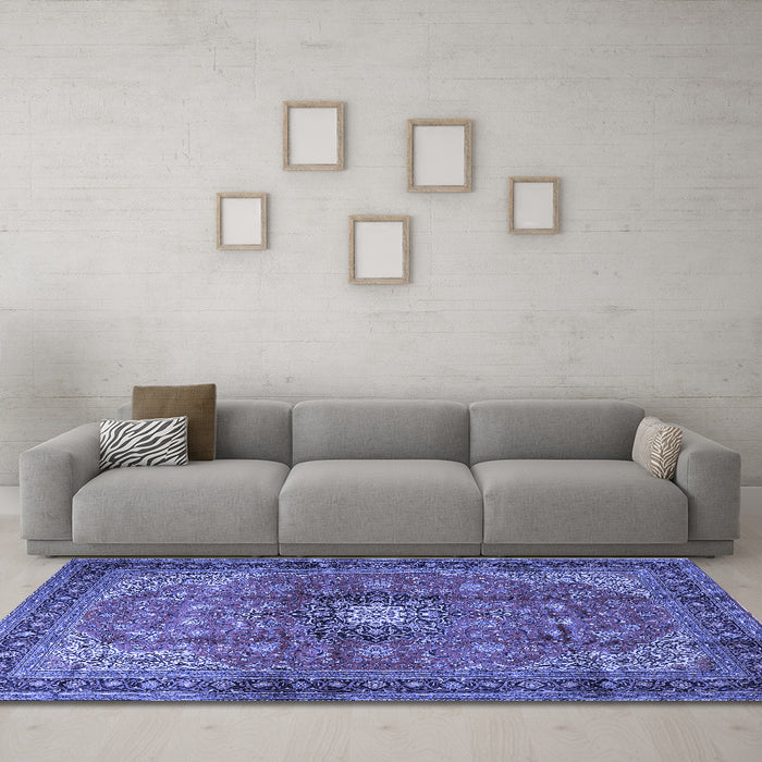 Machine Washable Medallion Blue Traditional Rug in a Living Room, wshtr1934blu