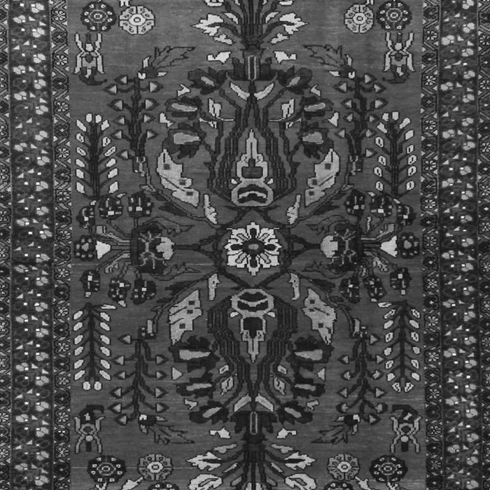 Serging Thickness of Machine Washable Persian Gray Traditional Rug, wshtr1935gry