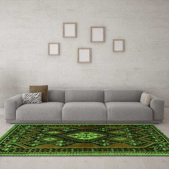 Machine Washable Persian Green Traditional Area Rugs in a Living Room,, wshtr1936grn
