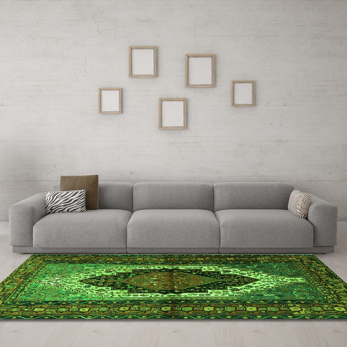 Machine Washable Persian Green Traditional Area Rugs in a Living Room,, wshtr1937grn