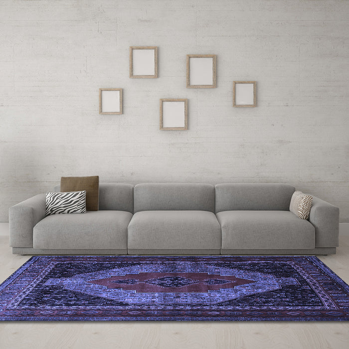 Machine Washable Persian Blue Traditional Rug in a Living Room, wshtr1938blu
