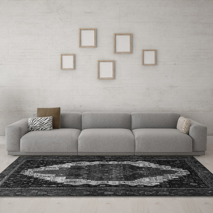 Machine Washable Persian Gray Traditional Rug in a Living Room,, wshtr1939gry