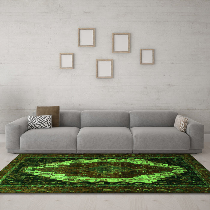Machine Washable Persian Green Traditional Area Rugs in a Living Room,, wshtr1939grn
