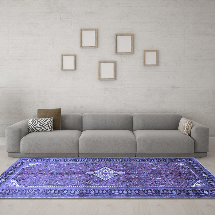 Machine Washable Persian Blue Traditional Rug in a Living Room, wshtr193blu