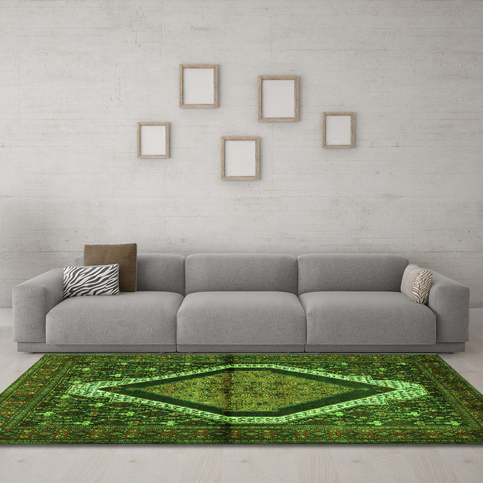 Machine Washable Persian Green Traditional Area Rugs in a Living Room,, wshtr1941grn