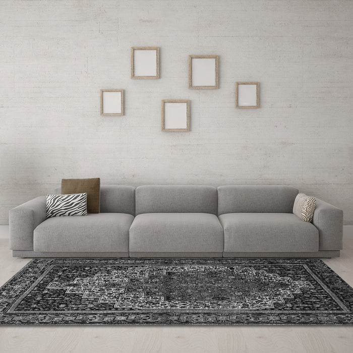 Machine Washable Persian Gray Traditional Rug in a Living Room,, wshtr1942gry