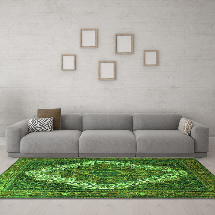 Machine Washable Persian Green Traditional Area Rugs in a Living Room,, wshtr1945grn